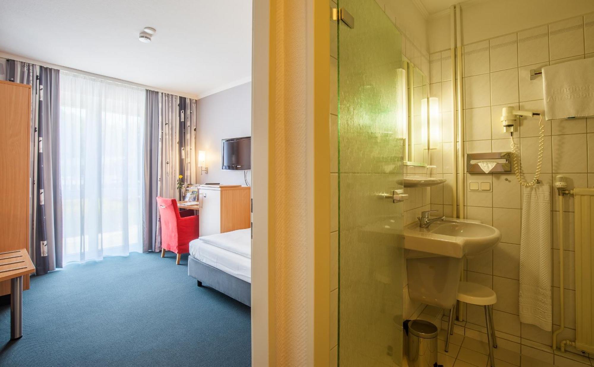 Ringhotel Аренсбург Екстериор снимка